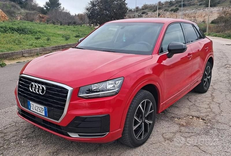 Usata Audi Q2 Admired 116 CV (85 kW) 2020 Rosso SUV