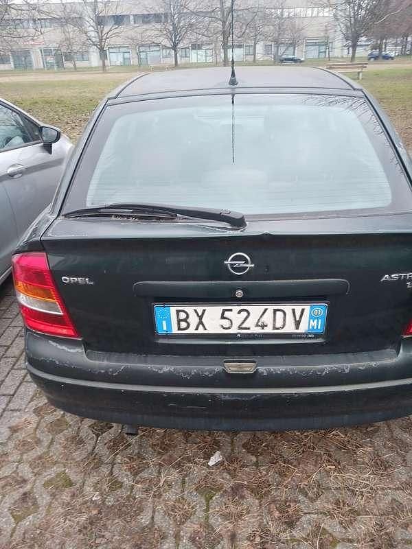 Usata Opel Astra Club 101 CV (74 kW) 2001