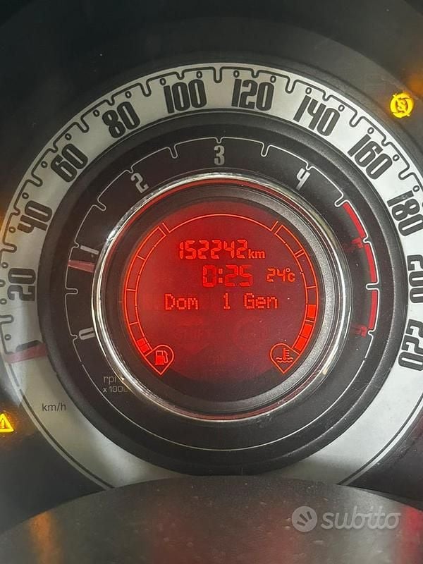 Usata Fiat 500C 95 CV (69 kW) 2011 Verde Cabrio