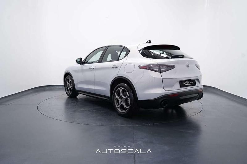 Usata Alfa Romeo Stelvio Sprint 160 CV (117 kW) 2024 Bianco SUV