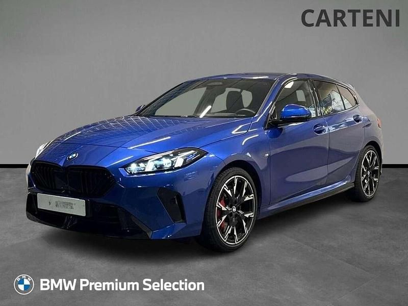 Usata BMW 118 Comfort Edition 150 CV (110 kW) 2024 Portimao blue metallizzato Utilitaria