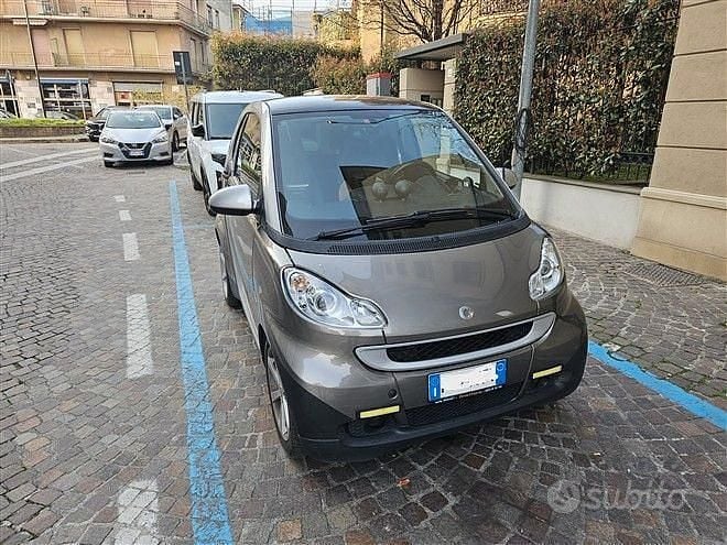 Usata Smart ForTwo Coupé 71 CV (52 kW) 2010 Grigio Coupé