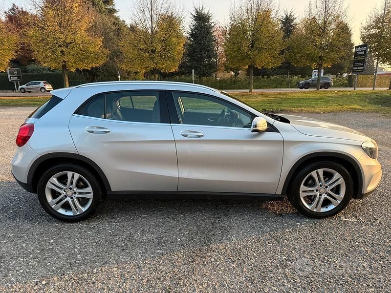 Usata Mercedes GLA180 Premium 2016 Grigio SUV