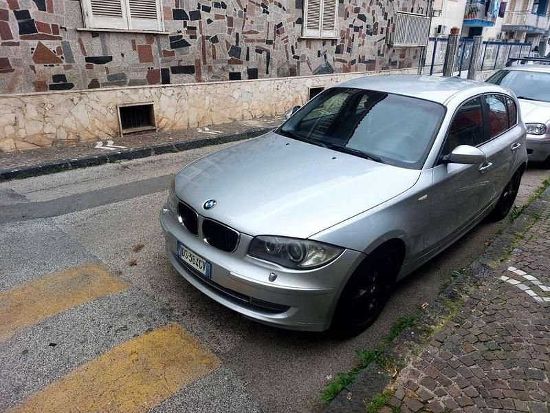 Usata BMW 118 143 CV (105 kW) 2008 Utilitaria