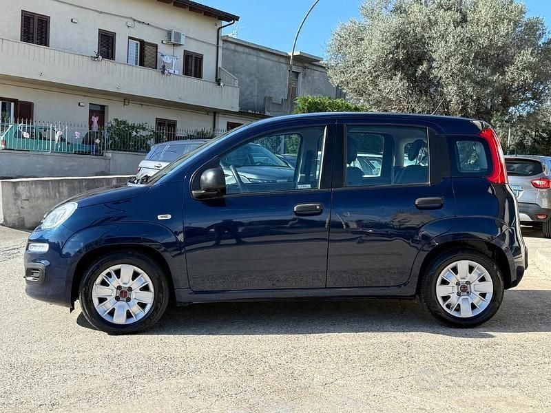 Usata Fiat Panda Easy 69 CV (50 kW) 2016 Blu Berlina