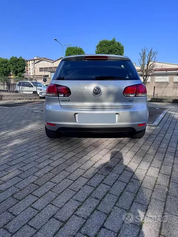 Usata VW Golf VI 102 CV (75 kW) 2009 Grigio Utilitaria