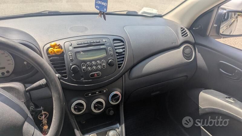 Usata Hyundai i10 66 CV (48 kW) 2010 Grigio Utilitaria
