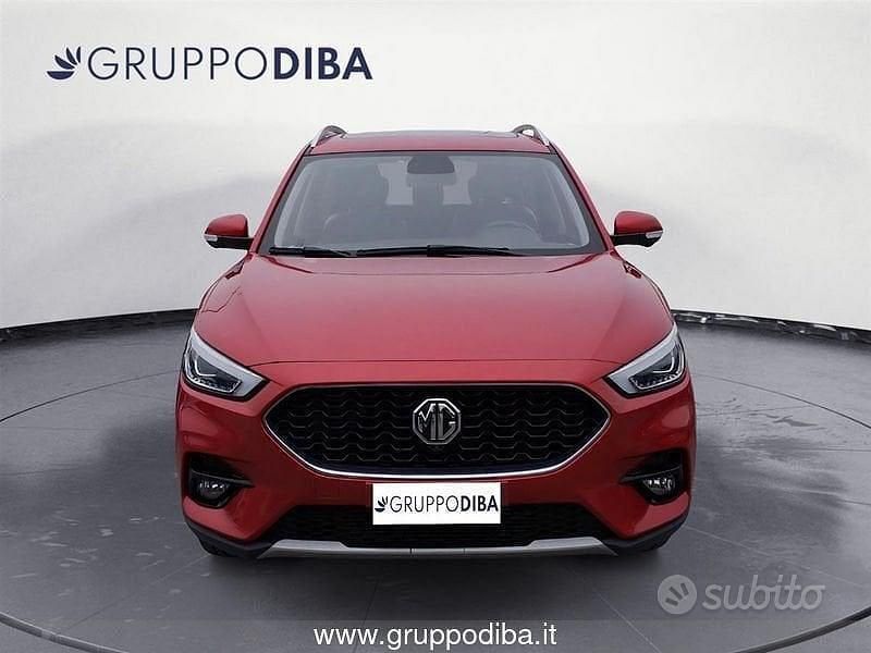 Usata MG ZS Luxury 111 CV (81 kW) 2022 Rosso SUV
