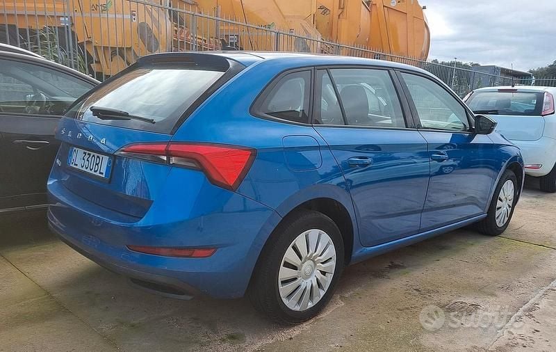 Usata Skoda Scala Ambition 95 CV (69 kW) 2020 Blu Utilitaria