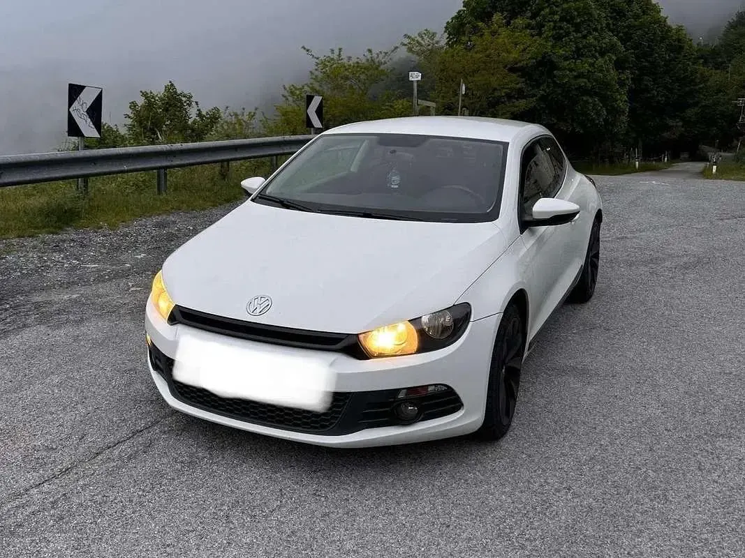 Usata VW Scirocco 140 CV (102 kW) 2010 Bianco Coupé