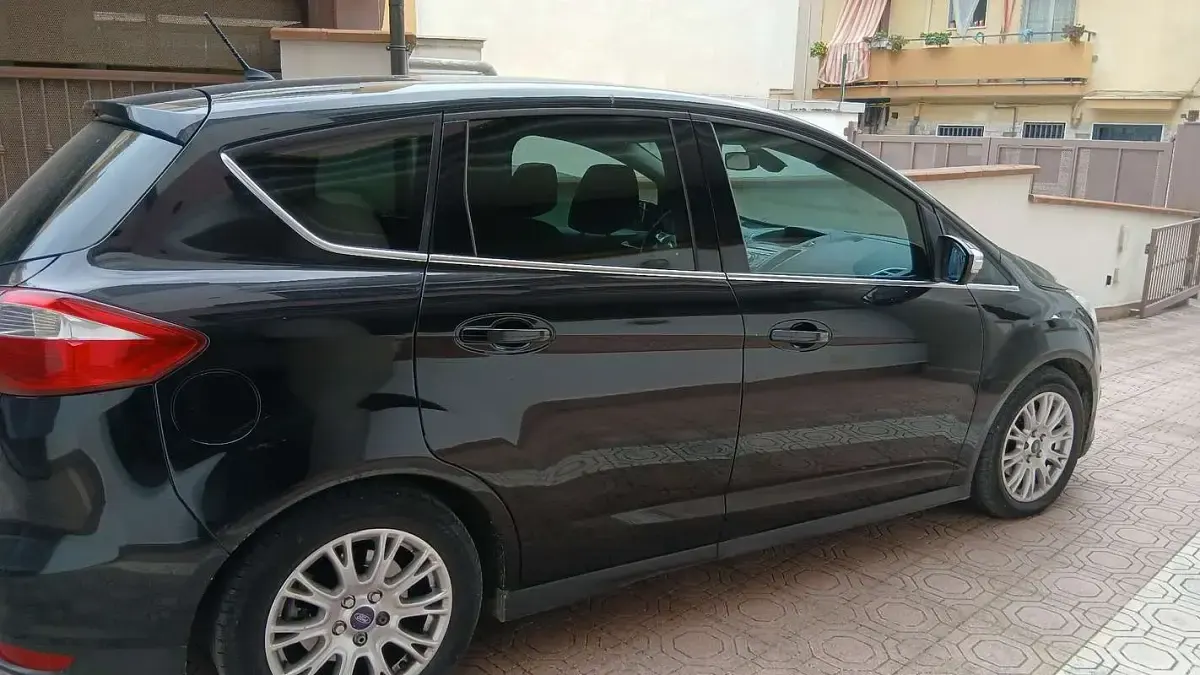 Usata Ford C-MAX Titanium 116 CV (85 kW) 2011 Monovolume