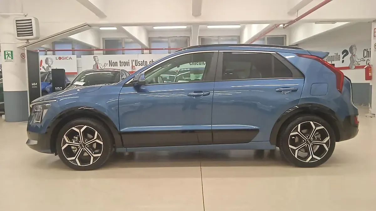 Usata Kia Niro 105 CV (77 kW) 2023 Mineral blue SUV