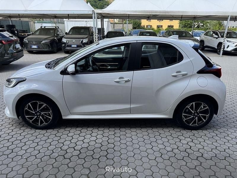 Usata Toyota Yaris Hybrid Trend 116 CV (85 kW) 2022 Bianco Utilitaria