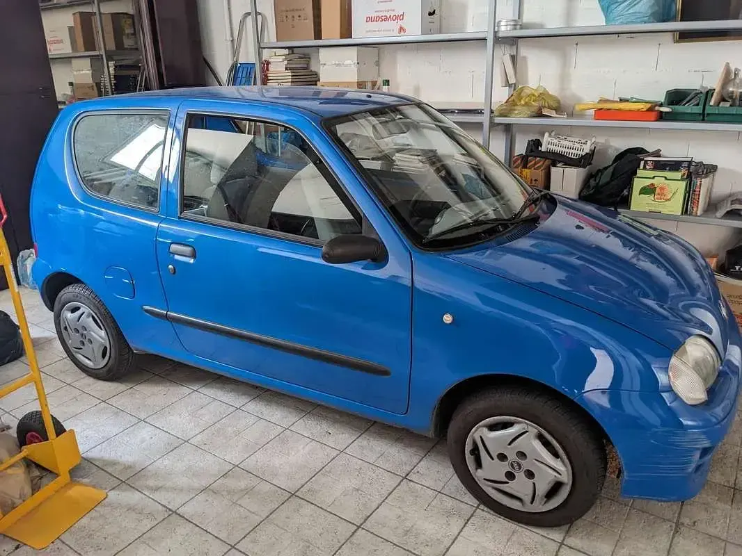 Usata Fiat 600 Active 54 CV (39 kW) 2004 Blu/azzurro Utilitaria