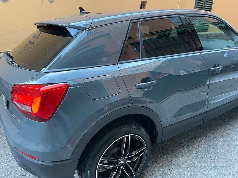 Usata Audi Q2 Business 116 CV (85 kW) 2018 Grigio SUV
