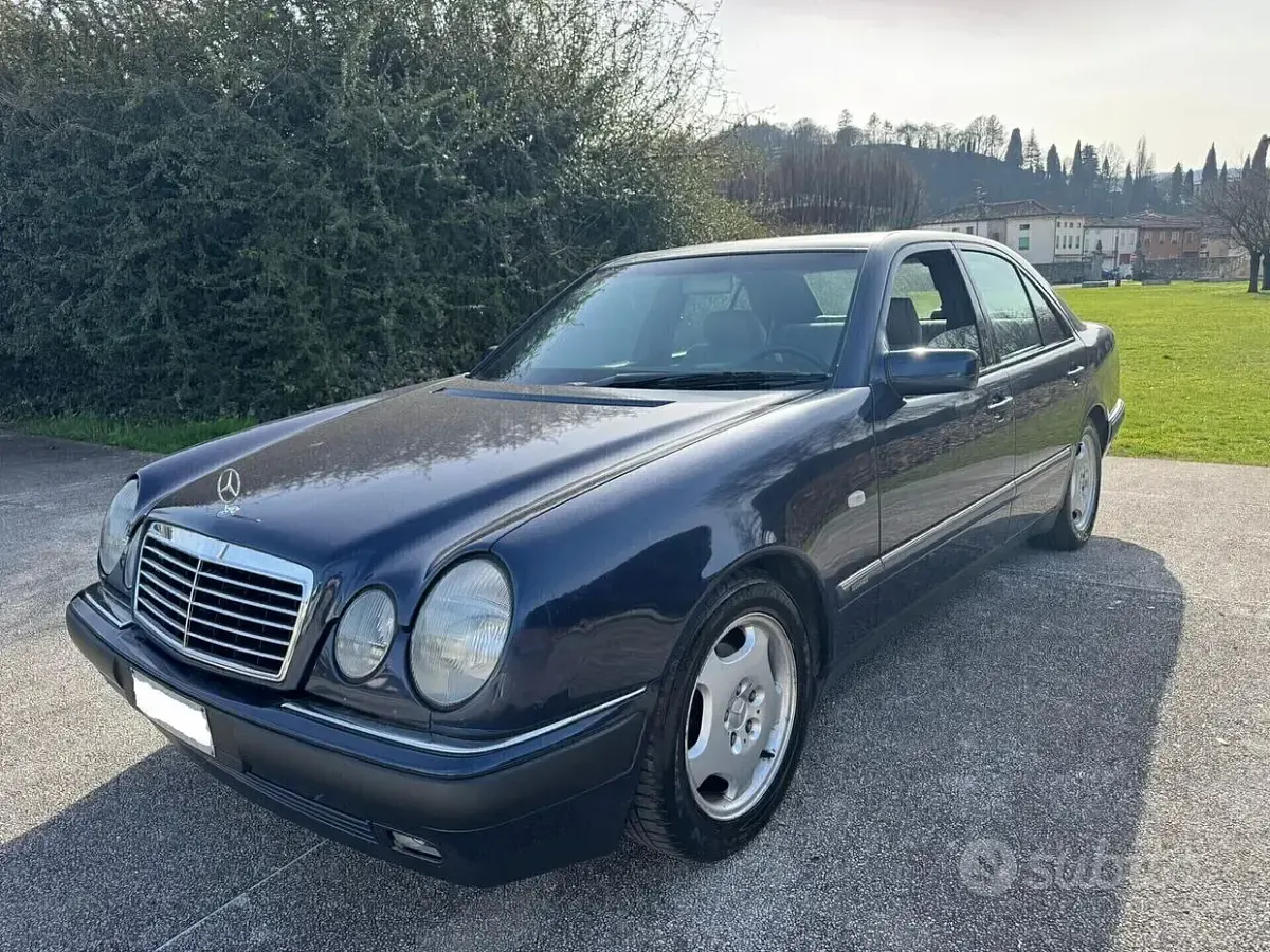 Usata Mercedes E200 Elegance 136 CV (100 kW) 1997 Berlina