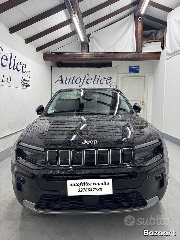 Usata Jeep Avenger Summit 101 CV (74 kW) 2025 Nero SUV