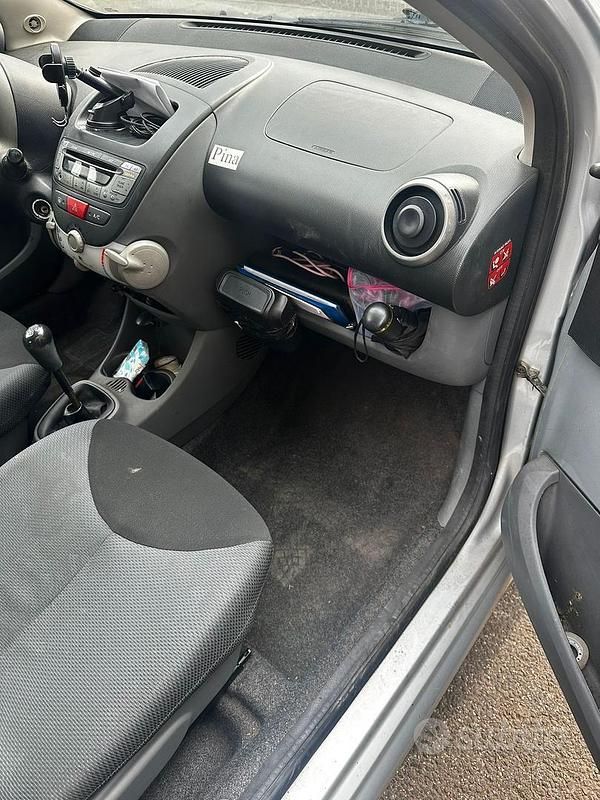 Usata Toyota Aygo 2006 Grigio Utilitaria