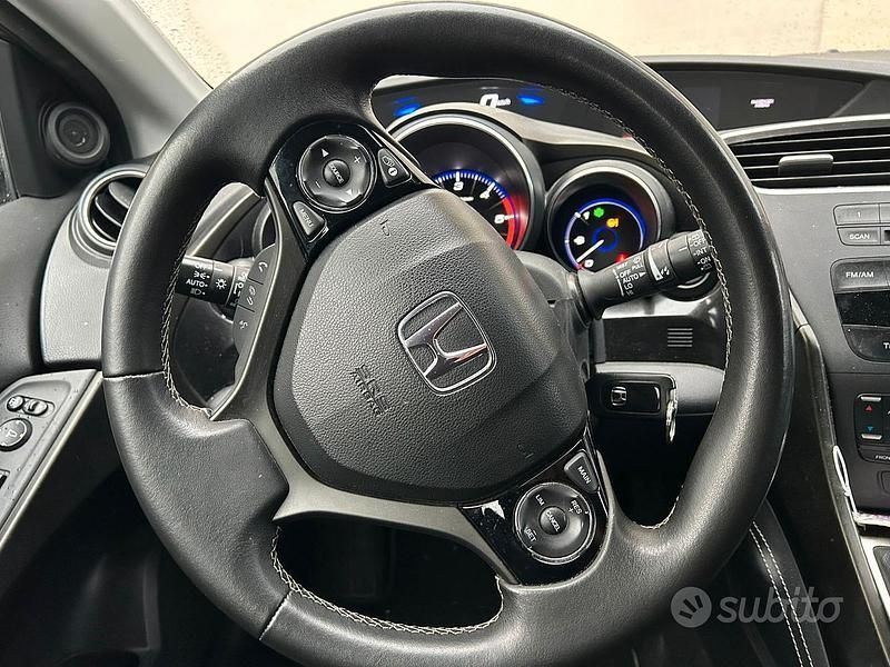 Usata Honda Civic 120 CV (88 kW) 2014 Grigio Station wagon