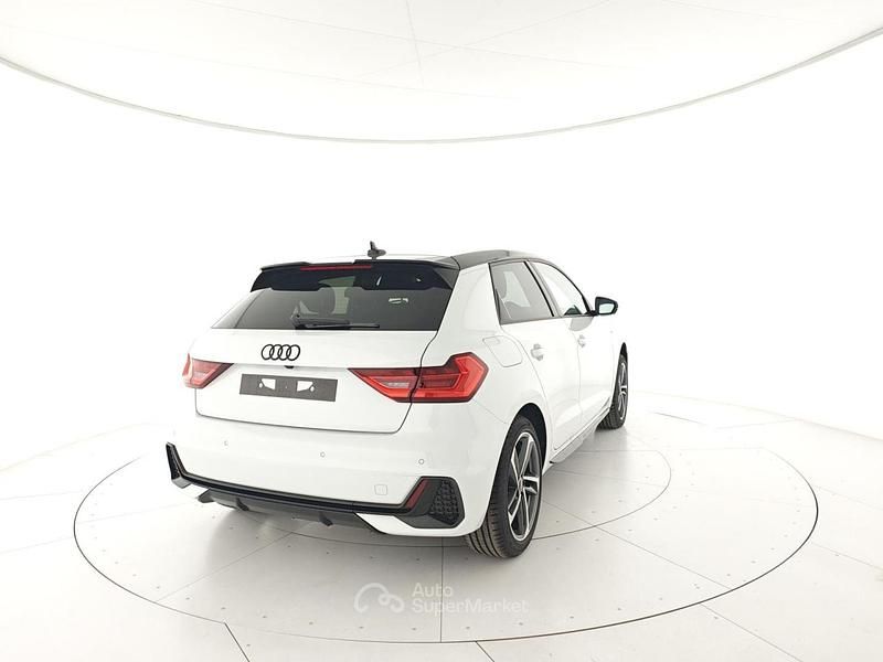 Nuova Audi A1 Design 116 CV (85 kW) 2025 Bianco SUV