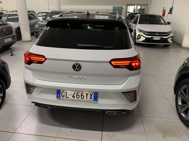 Usata VW T-Roc R-line 116 CV (85 kW) 2023 Bianco SUV