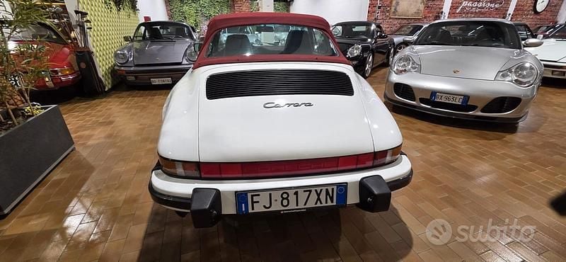Usata Porsche 911 Carrera Cabriolet 231 CV (169 kW) 1987 Bianco Cabrio