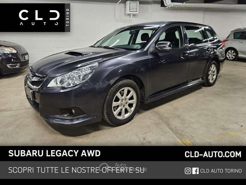 Grigio scuro Usata 2010 Subaru Legacy Comfort Station wagon | 4500 € - Immagine 1/4
