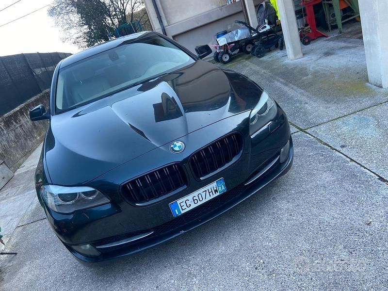 Usata BMW 525 204 CV (150 kW) 2010 Nero Berlina