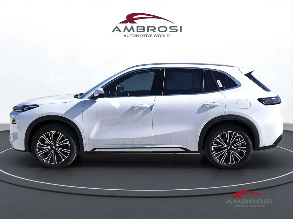 Nuova Geely Starray 218 CV (160 kW) 2026 Alpine white SUV