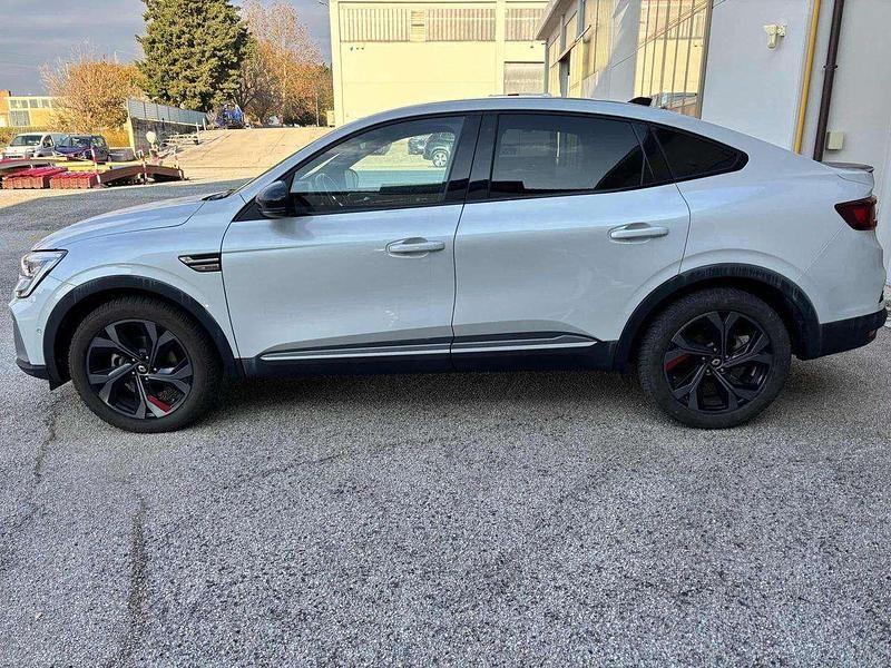 Usata Renault Arkana R.S. 145 CV (106 kW) 2022 Bianco perlato / tetto nero SUV
