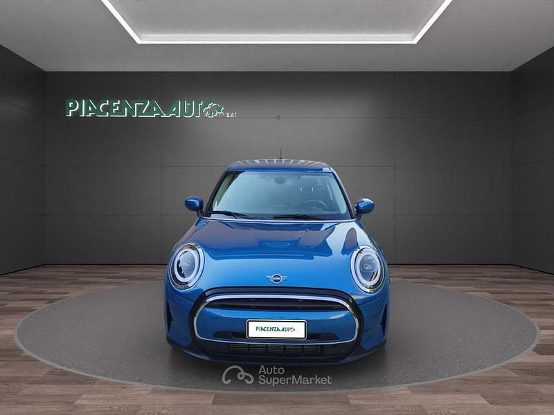 Usata Mini ONE Essential 75 CV (55 kW) 2022 Blu Utilitaria