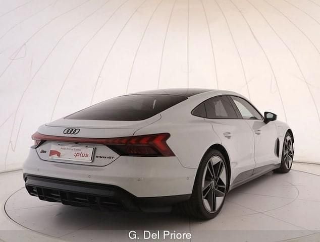 Usata Audi e-tron GT quattro Ambiente 439 kW (598 CV) 2022 Grigio suzuka metallizzato Berlina