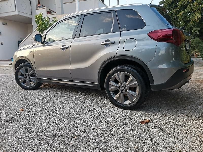 Usata Suzuki Vitara 111 CV (81 kW) 2019 SUV