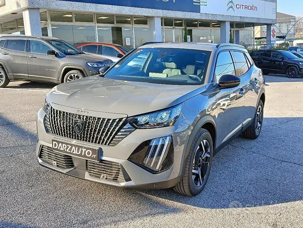 Usata Peugeot 2008 Allure 101 CV (74 kW) 2025 SUV