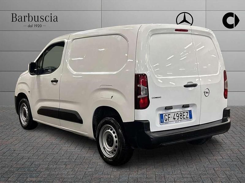 Usata Opel Combo 101 CV (74 kW) 2021 Bianco Monovolume