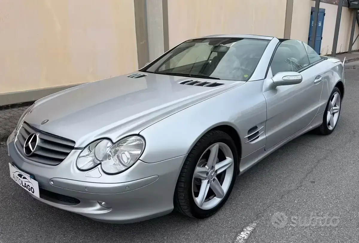 Usata Mercedes SL350 245 CV (180 kW) 2006 Grigio Cabrio