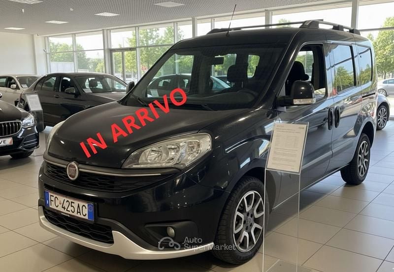 Gray Usata 2015 Fiat Doblò Trekking Monovolume | 8500 € (Ottimo prezzo) - Immagine 1/2