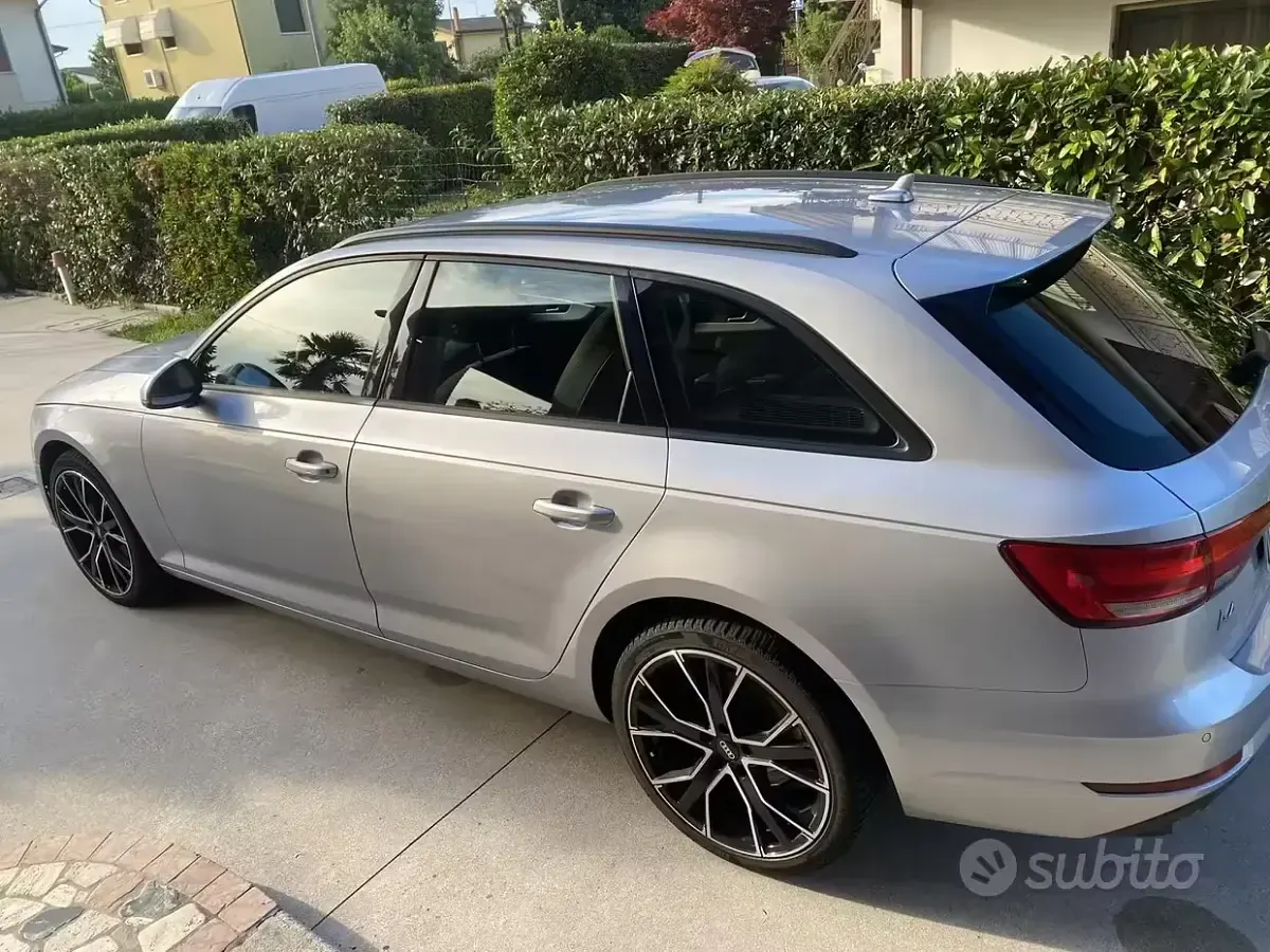 Usata Audi A4 Ambiente 190 CV (139 kW) 2018 Grigio Station wagon