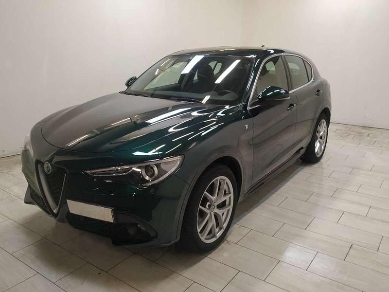 Verde Usata 2021 Alfa Romeo Stelvio Veloce SUV | 34.990 € (Molto cara) - Immagine 1/4