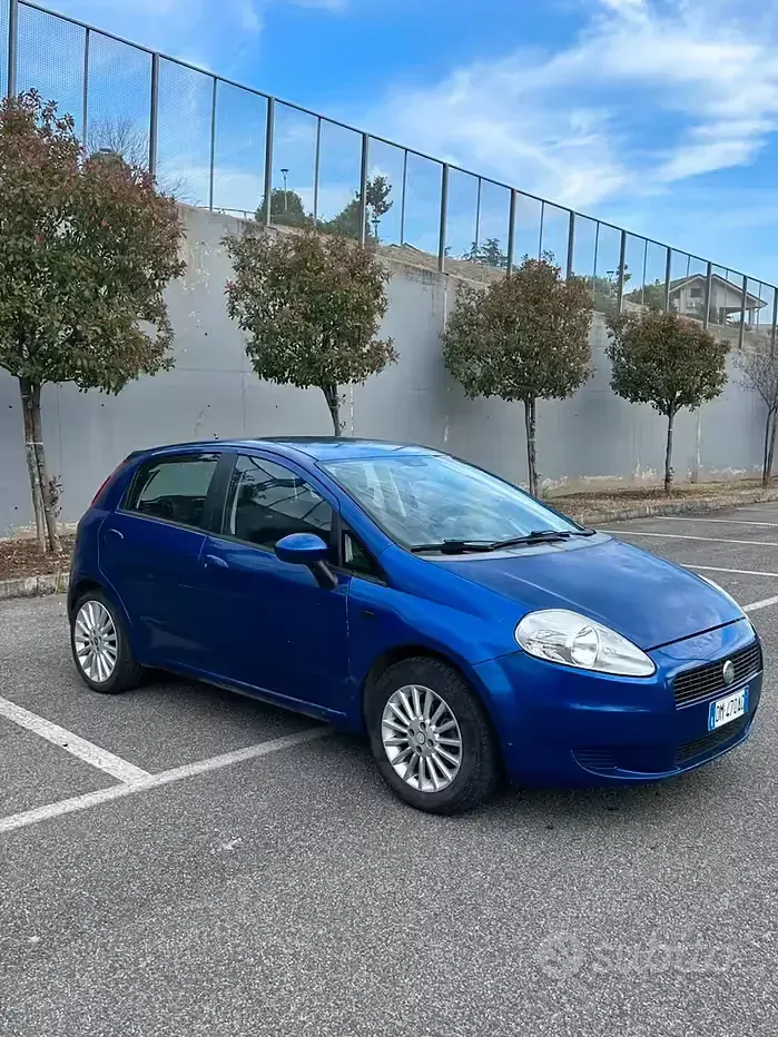 Usata Fiat Grande Punto 75 CV (55 kW) 2007 Blu Utilitaria