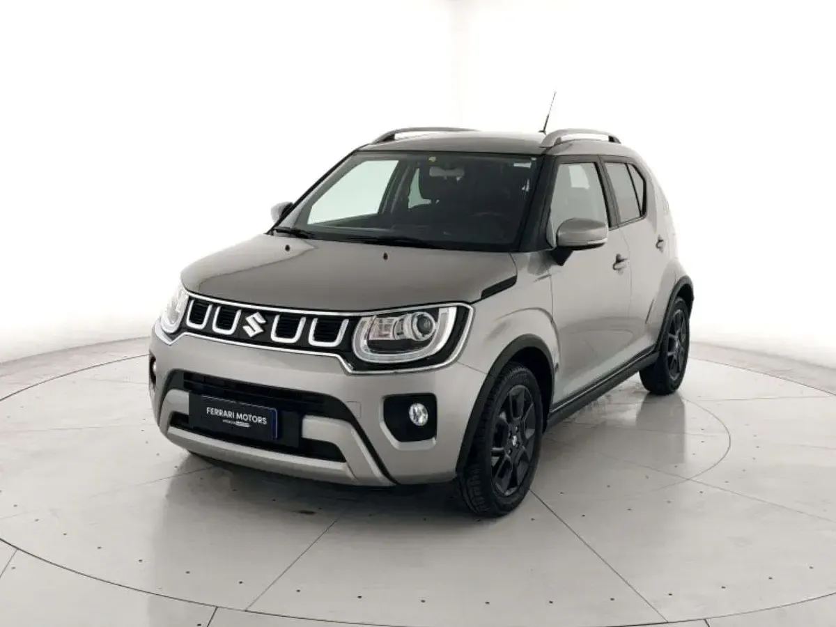 Usata Suzuki Ignis 83 CV (61 kW) 2022 Argento SUV