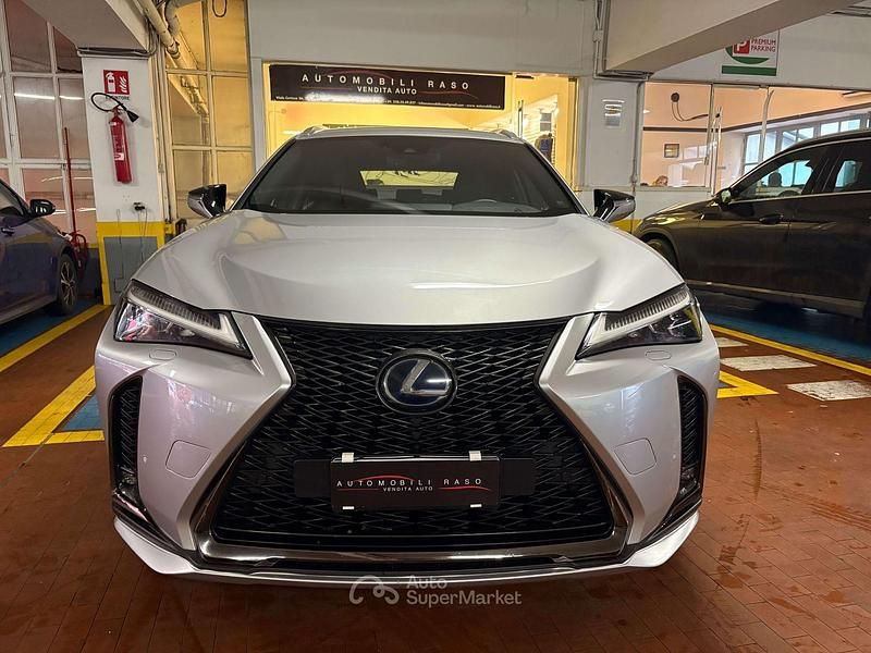 Usata Lexus UX 250h Sport Line 184 CV (135 kW) 2021 Grigio SUV