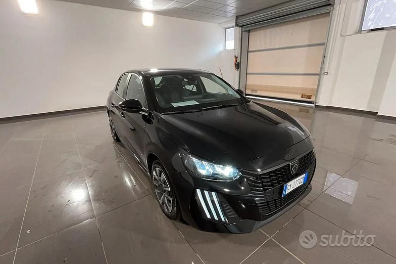 Usata Peugeot 208 Style 75 CV (55 kW) 2025 Nero Utilitaria