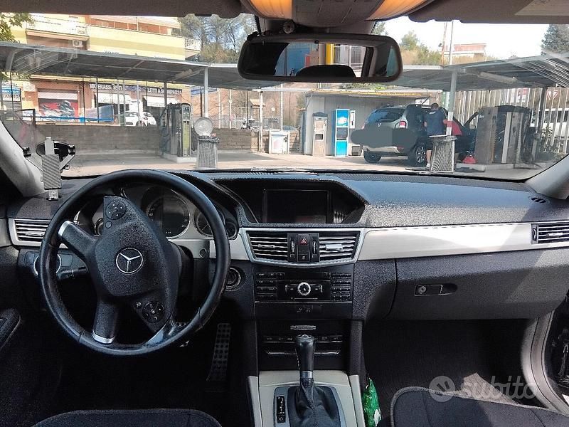 Usata Mercedes E250 2009 Nero Station wagon