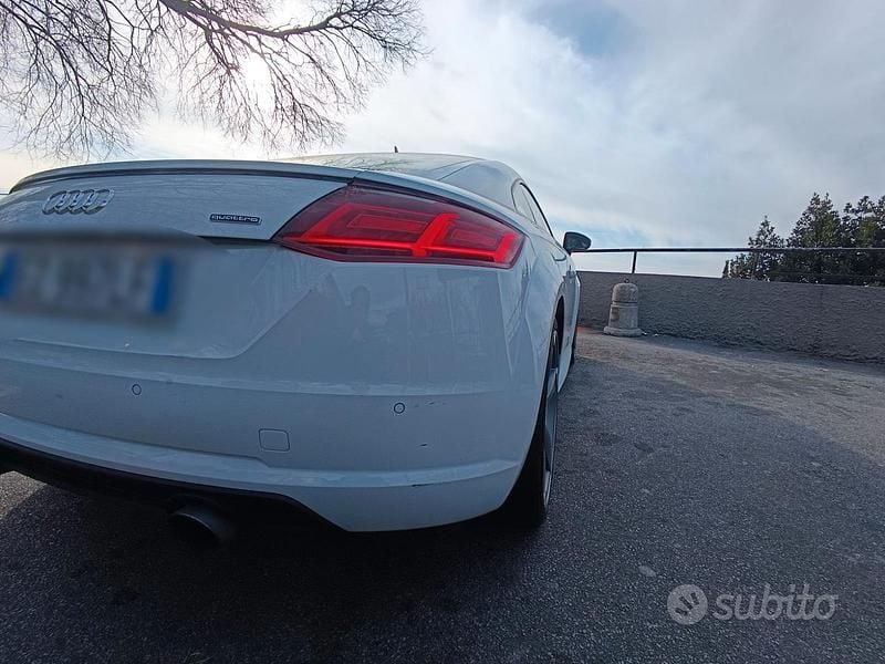Usata Audi TT Ambiente 230 CV (169 kW) 2015 Bianco Coupé