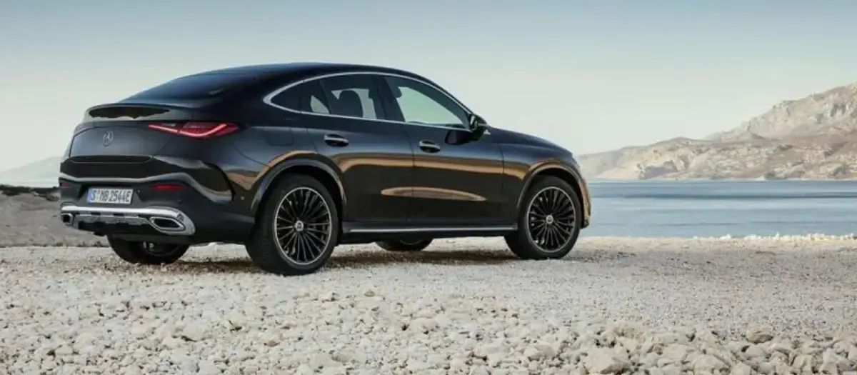 Nuova Mercedes GLC200 Advanced 163 CV (119 kW) 2025 Argento SUV