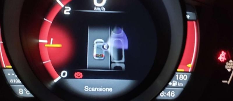 Usata Volvo V40 Momentum 114 CV (83 kW) 2012 Blu/azzurro Berlina