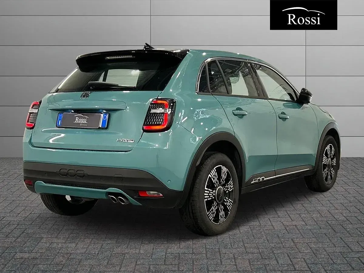 Usata Fiat 600 Pop 136 CV (100 kW) 2025 Bluazzurro SUV