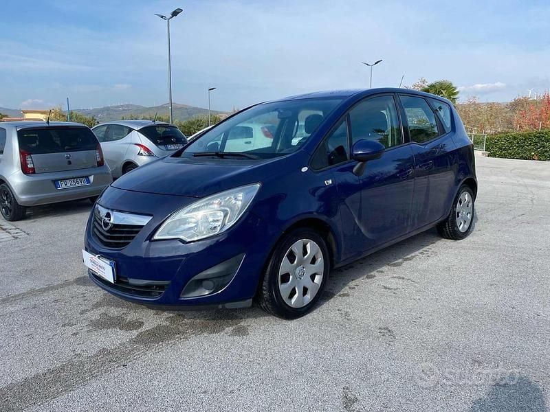 Blu Usata 2012 Opel Meriva Monovolume | 1990 € (Ottimo prezzo) - Immagine 1/4