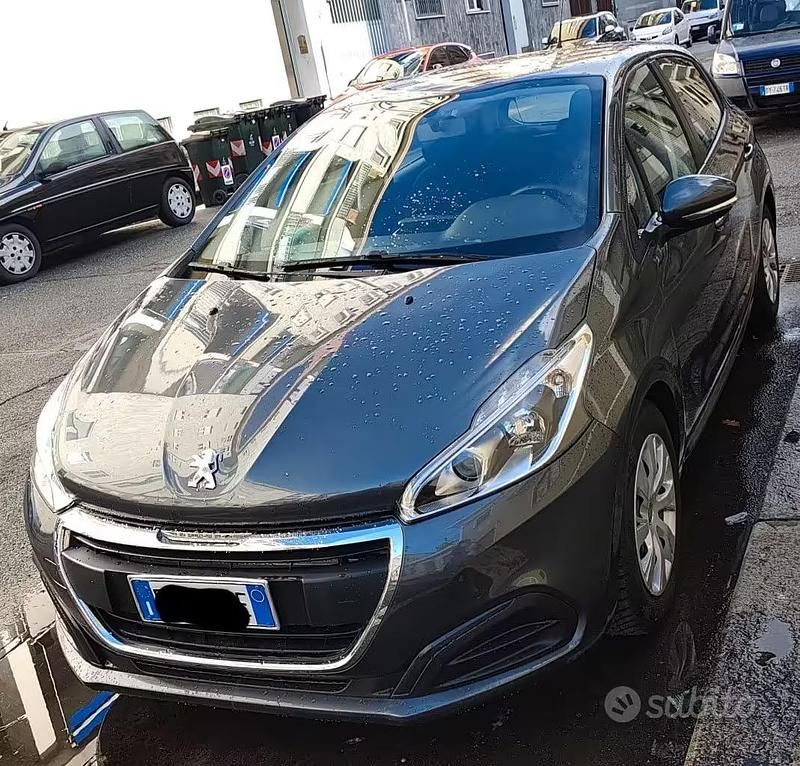 Usata Peugeot 208 Allure 102 CV (75 kW) 2015 Grigio Utilitaria